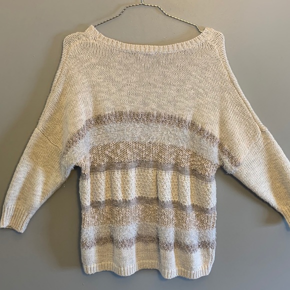 Soft tan sweater from Ricki’s sz xl - Picture 2 of 3
